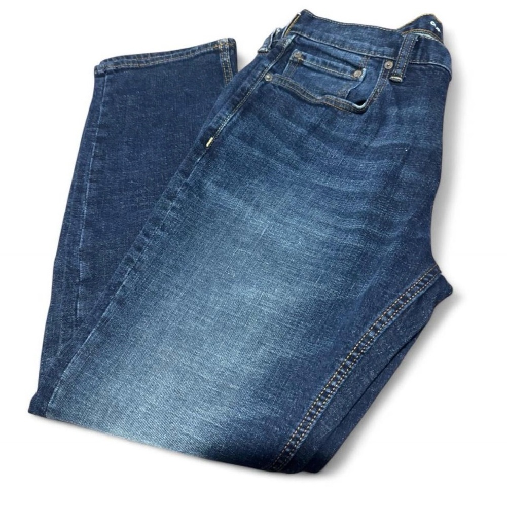 Old Navy Men's Straight Jeans in Deep Blue